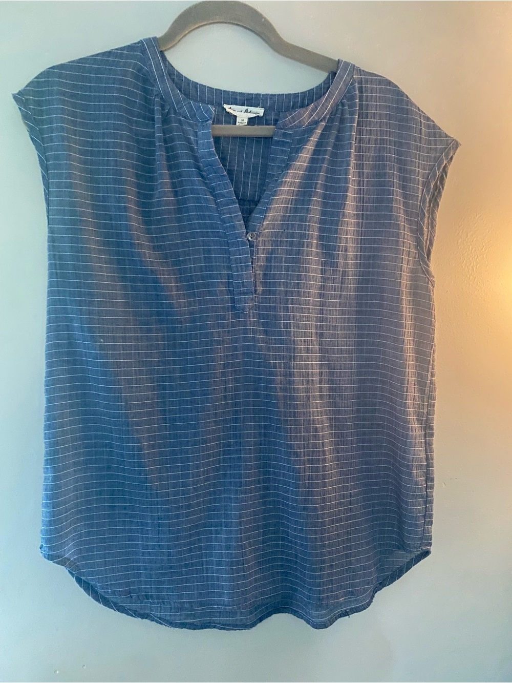 Jane and Delancey Blue Striped Split-Neck Sleeveless Tunic